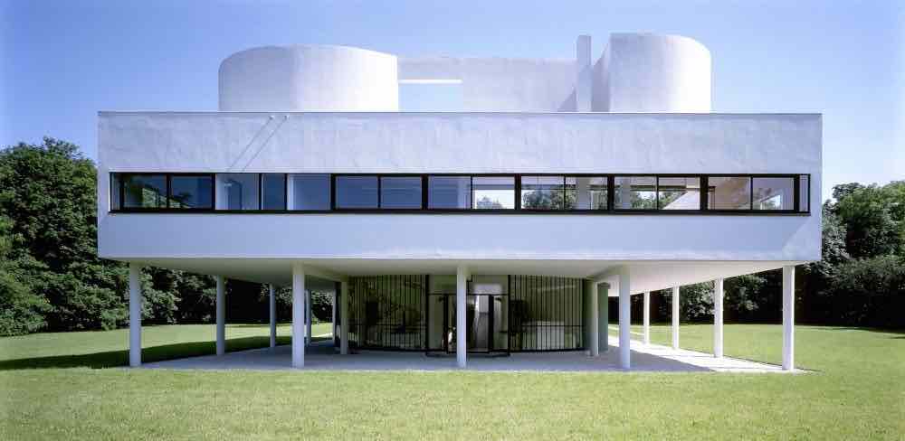 Villa Savoye : une révolution architecturale signée Le Corbusier